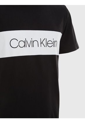 Camiseta Negra Iconic Con Logo En Bloque Calvin Klein
