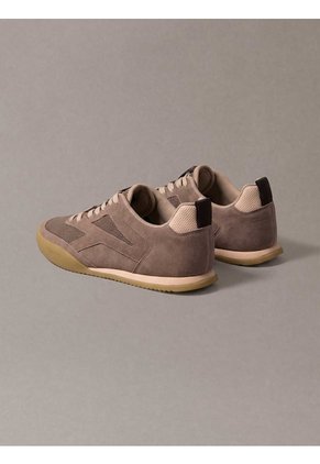 Tenis Chocolate Runner De Corte Bajo Calvin Klein