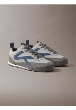Tenis Gris Deportivos De Corte Bajo Calvin Klein