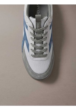 Tenis Gris Deportivos De Corte Bajo Calvin Klein