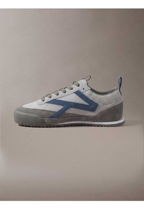 Tenis Gris Deportivos De Corte Bajo Calvin Klein