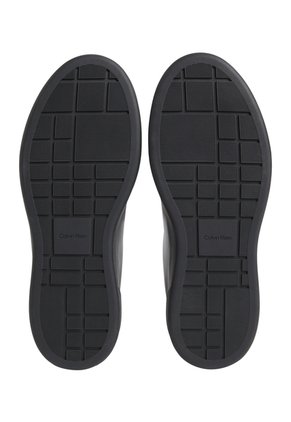 Tenis Negro De Perfil Bajo Con Cordones Calvin Klein
