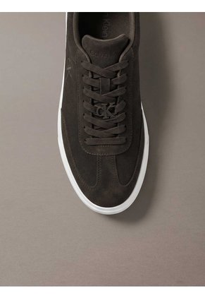 Tenis Chocolate Clásicos De Perfil Bajo Calvin Klein