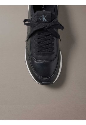 Tenis Negro Retro Runner De Cuero Calvin Klein