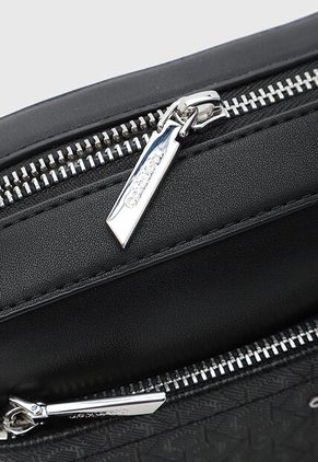 Bolso Manos Libres Calvin Klein Negro