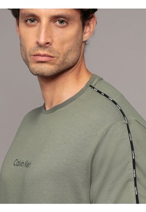 Camiseta Verde Con Ribete De Logotipo En Las Mangas Calvin Klein