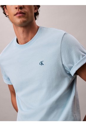 Camiseta Azul Cielo Regular De Manga Corta Con Monograma Bordado Calvin Klein