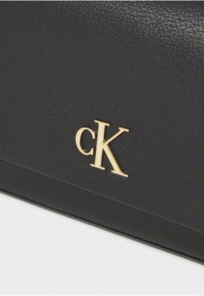 Bolso Negro De Hombro Minimal Monograma Calvin Klein