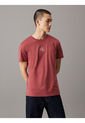 Camiseta Roja Con Monograma Calvin Klein de Calvin Klein