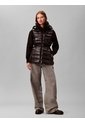 Chaqueta Negra Puffer Liviana Sin Mangas Con Cinturón Calvin Klein de Calvin Klein