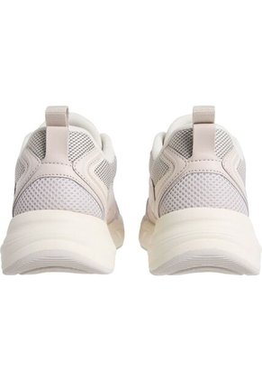 Tenis Beige Retro De Malla Calvin Klein