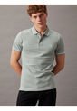 Polo Verde Slim Con Ribete En Contraste Calvin Klein de Calvin Klein