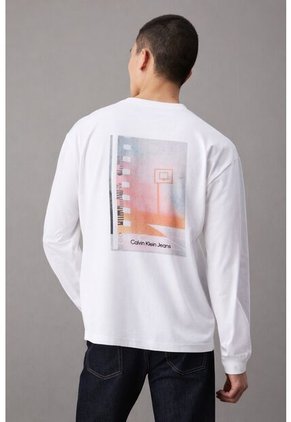 Camiseta Blanca De Manga Larga Con Estampado Gráfico Calvin Klein