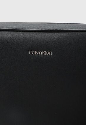Bolso Calvin Klein Must Negro