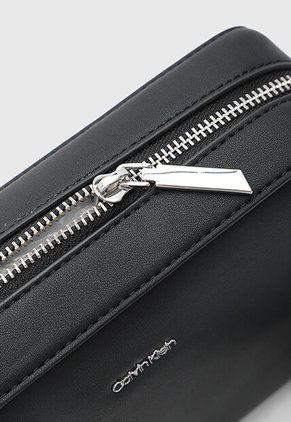 Bolso Calvin Klein Must Negro