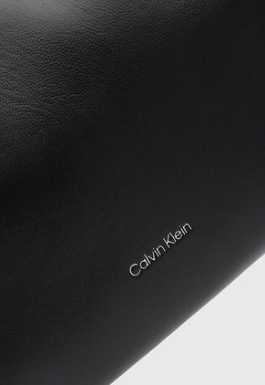 Bolso Calvin Klein Negro