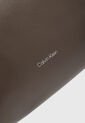 Bolso Manos Libres Calvin Klein Oliva de Calvin Klein