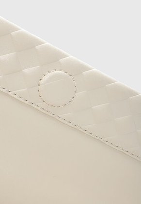 Bolso Manos Libres Calvin Klein Quilt Mini Marfil