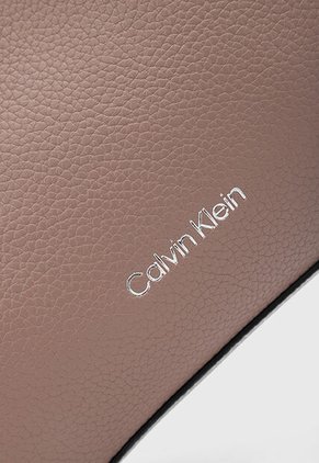 Bolso Calvin Klein Café