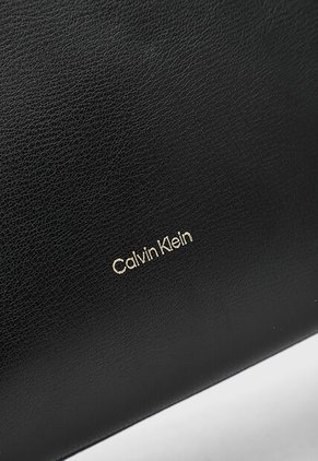 Bolso Calvin Klein Negro