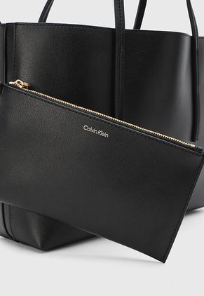 Bolso Calvin Klein Negro