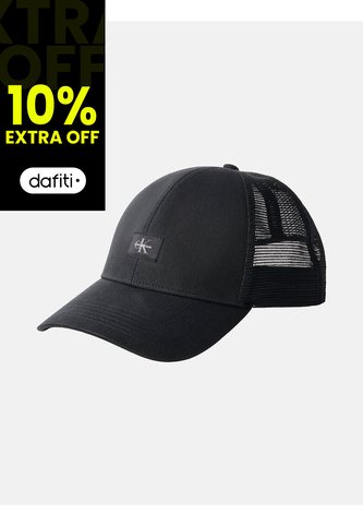 Gorra Negra Trucker Con Parche De Monologo Calvin Klein Calvin Klein