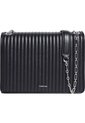 Bolso Negro Con Solapa Acolchado Calvin Klein de Calvin Klein