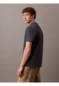 Camiseta Negra Embroidered CK Shield Crewneck Calvin Klein de Calvin Klein