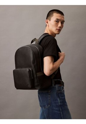 Morral Multicolor Cargo Calvin Klein