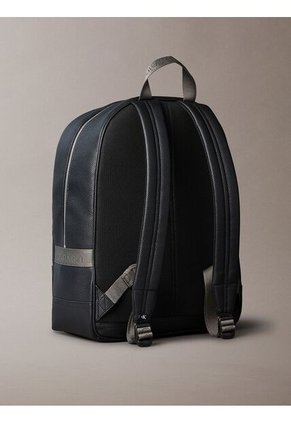 Morral Multicolor Cargo Calvin Klein