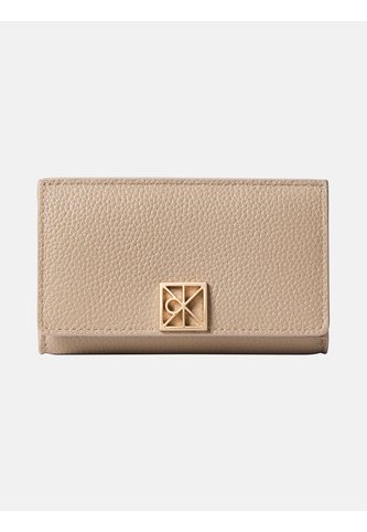 Tarjetero Beige De Cuero Texturizado Con Emblema Calvin Klein Calvin Klein