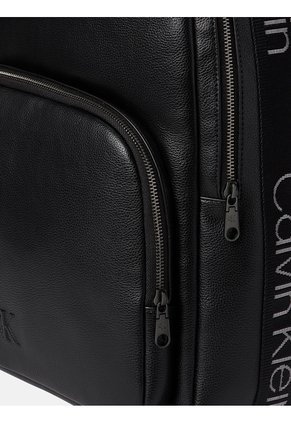Morral Negro Con Tira Alrededor Con Logo Calvin Klein