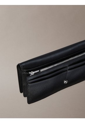 Billetera Negra Larga De Cuero Calvin Klein