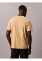 Camiseta Amarilla Con Gráfico De Logo Calvin Klein de Calvin Klein