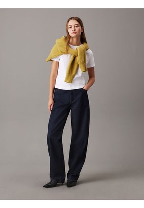 Camiseta Blanca Slim Con Logo Calvin Klein