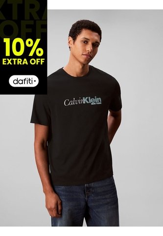 Camiseta Negra Con Estampado Gráfico De Logo En Letra Cursiva Calvin Klein Calvin Klein