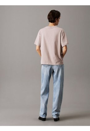 Camiseta Beige Holgada Con Monograma Calvin Klein