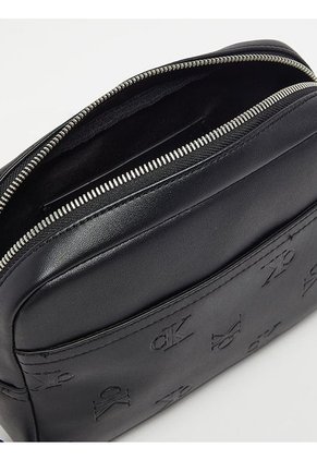 Monedero Negro Con Monograma En Relieve Calvin Klein
