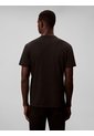 Camiseta Negra Con Estampado Gráfico De Monograma Calvin Klein de Calvin Klein