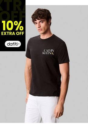 Camiseta Negra Con Diseño Apilado Calvin Klein