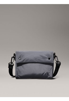 Bolso Azul Cruzado Ultralight Con Solapa Calvin Klein