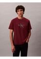 Camiseta Vino Tinto 20s Con Estampado Gráfico De Monograma Calvin Klein de Calvin Klein