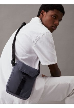 Bolso Azul Reporter Ultralight Calvin Klein