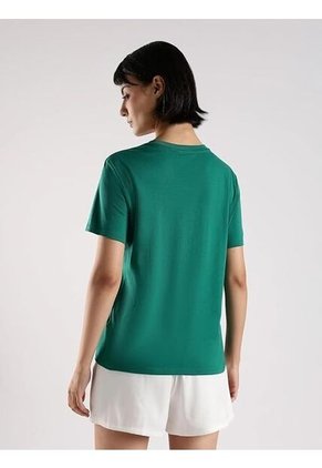 Camiseta Verde Emblemática De Logo Calvin Klein