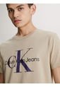 Camiseta Slim Con Monograma Hombre Beige Calvin Klein de Calvin Klein