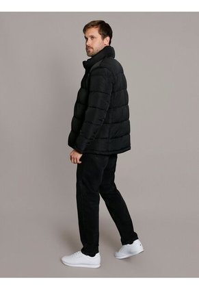 Chaqueta Negra Acolchada Essential Calvin Klein