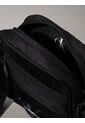 Bolso Negro Reporter Essential Calvin Klein de Calvin Klein