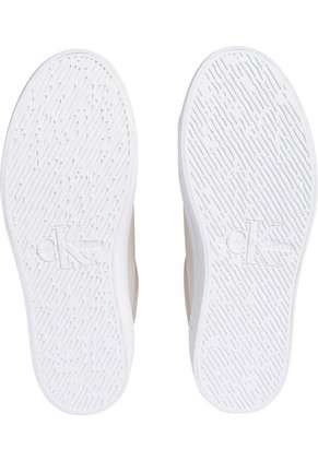 Tenis Rosado De Plataforma Calvin Klein