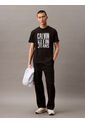 Camiseta Negra Stacked Graphic Crewnec Calvin Klein de Calvin Klein