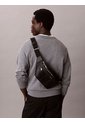 Canguro Negro Con Relieve Integral De Emblema Calvin Klein de Calvin Klein